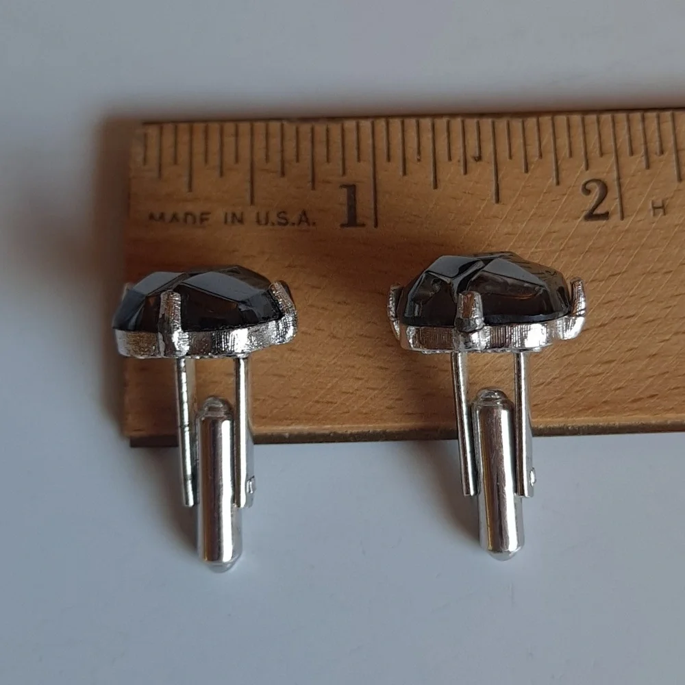 Vintage Sarah Coventry Black and Silver Cuff Links